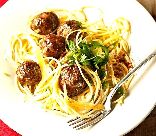 Spaghetti and Spicy Turkey Meatballs