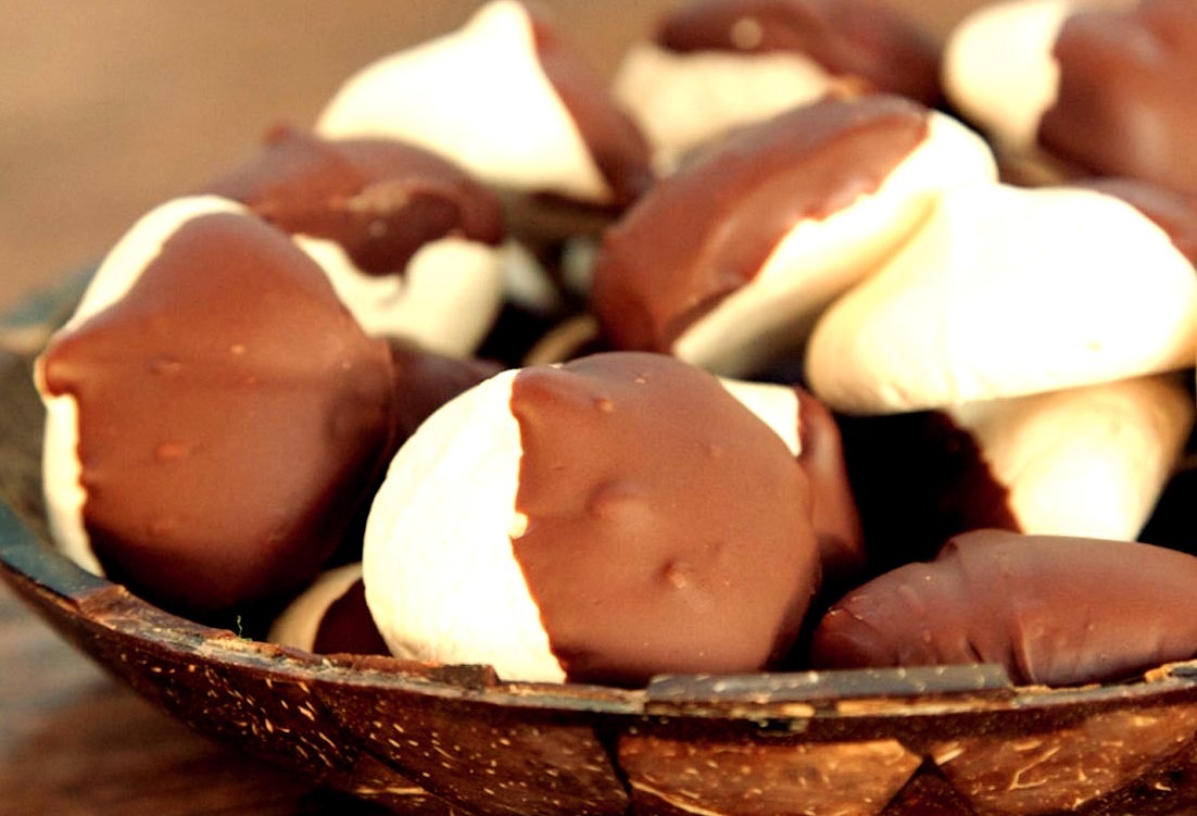 Chocolate Dipped Meringues