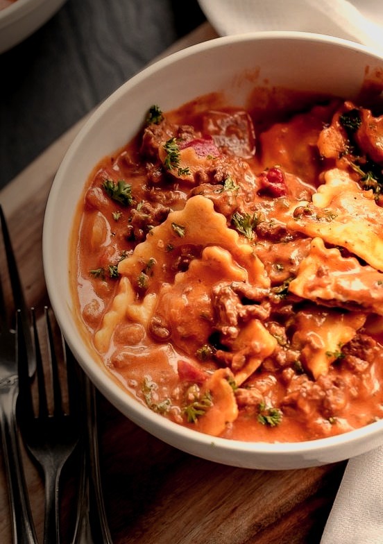 One pot ravioli in creamy tomato and beef sauce